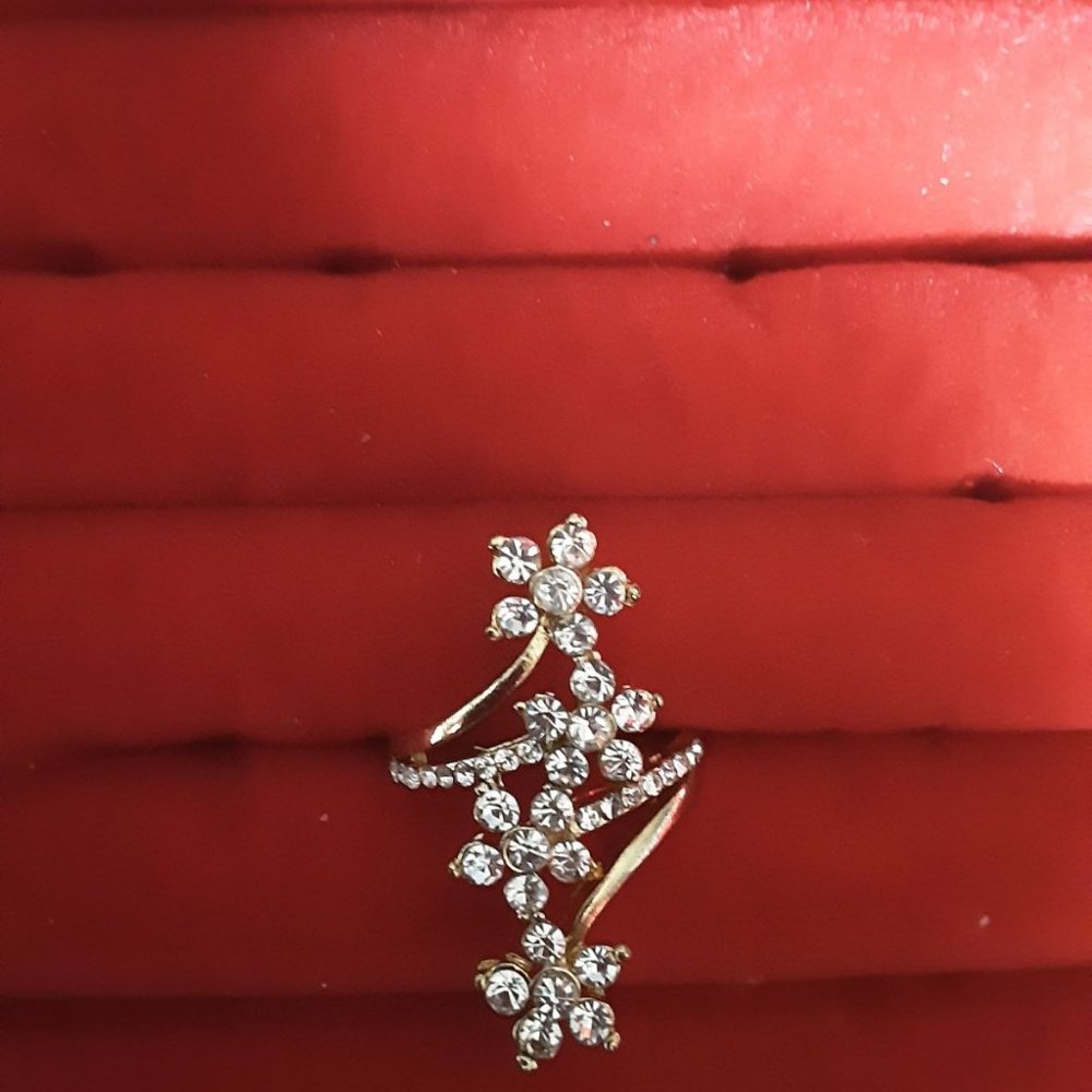 Gold-plated cocktail ring size 7/8